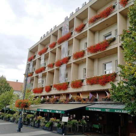 Hotel Kapos Kaposvár Exteriör bild