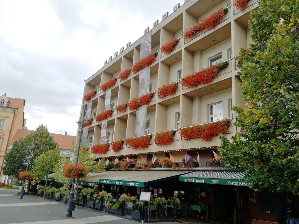 Hotel Kapos Kaposvár Exteriör bild