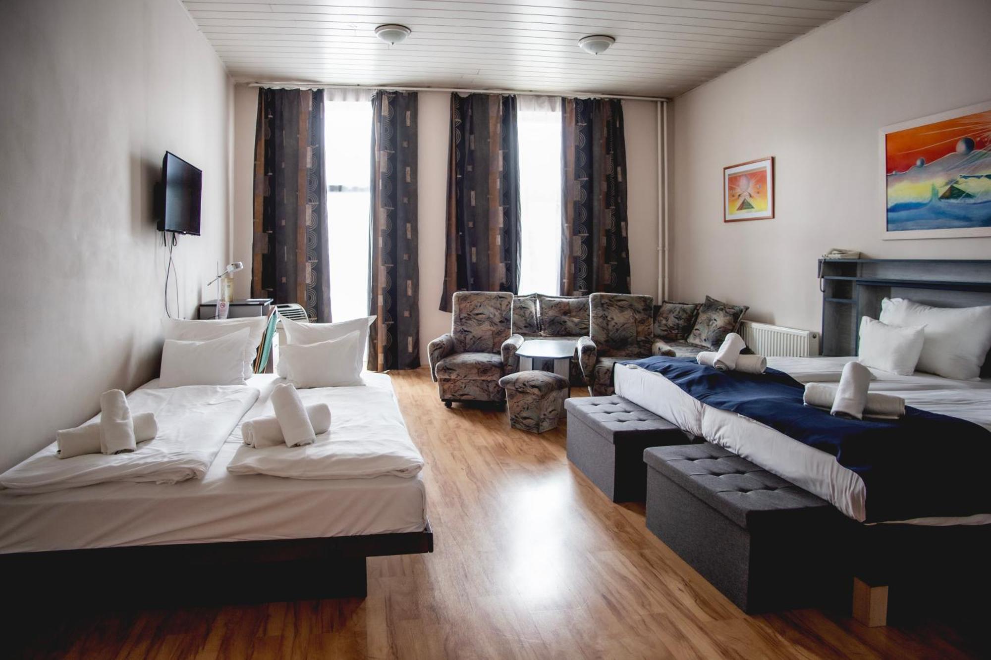 Hotel Kapos Kaposvár Exteriör bild