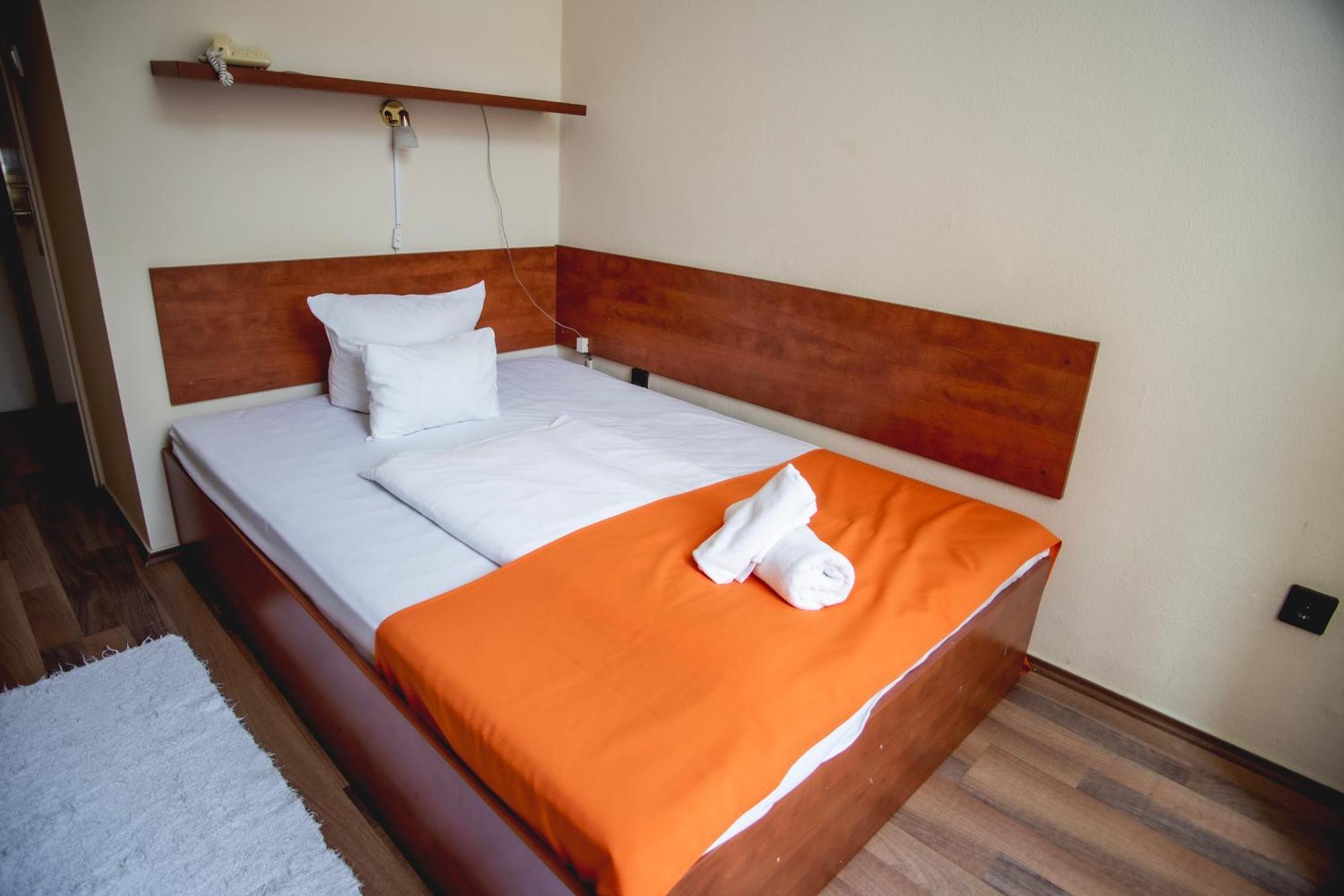 Hotel Kapos Kaposvár Exteriör bild